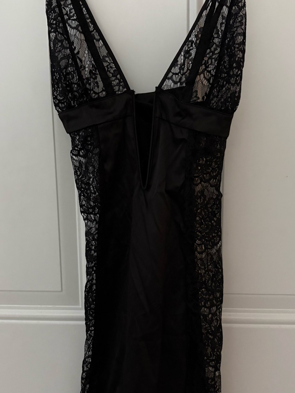 Fredrick’s of Hollywood Lace Slip  négligée Women Intimates & Sleepwear